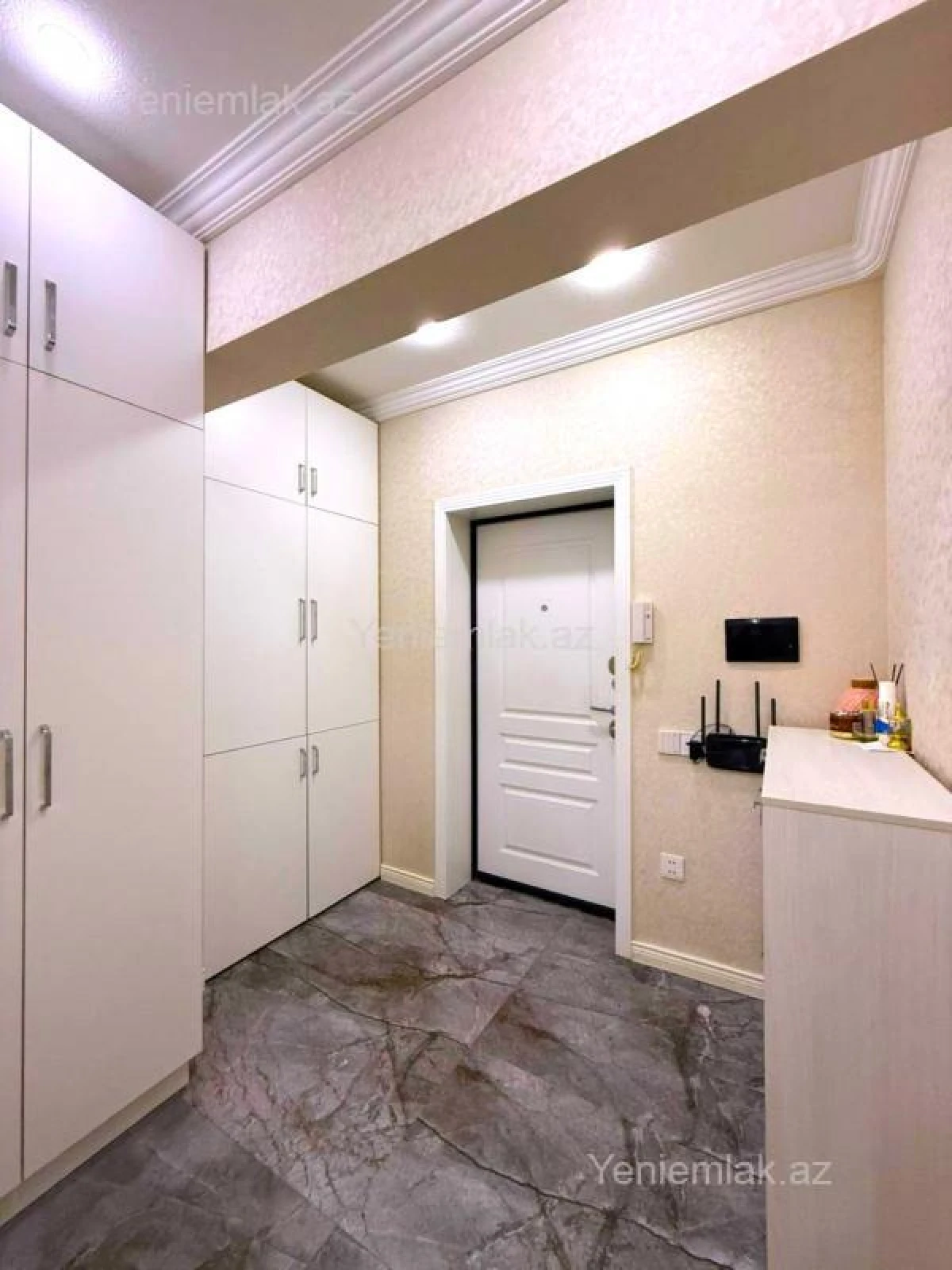 Satılır 2 otaqlı yeni tikili 75 m²