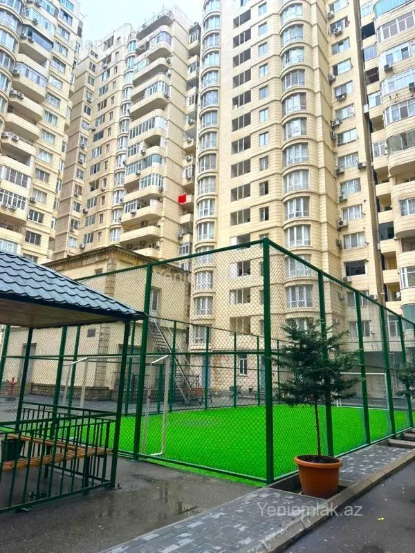 Satılır 2 otaqlı yeni tikili 75 m²