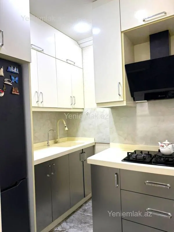 Satılır 2 otaqlı yeni tikili 75 m²