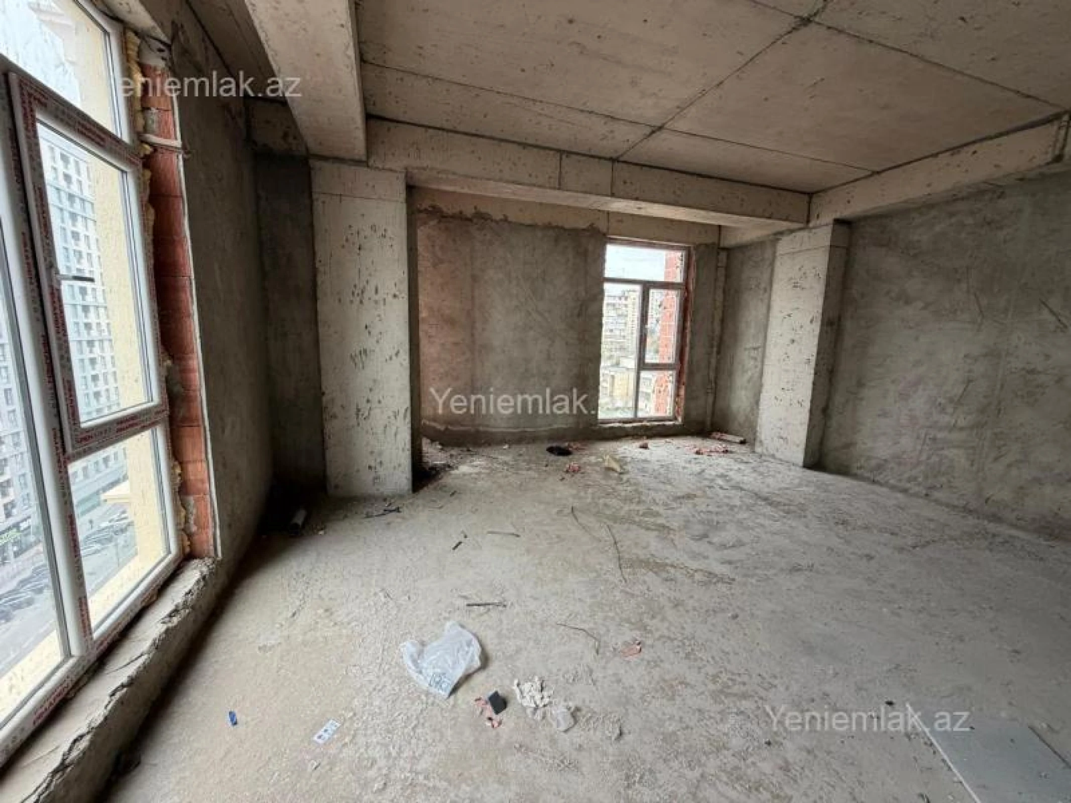 Satılır 3 otaqlı yeni tikili 130 m²