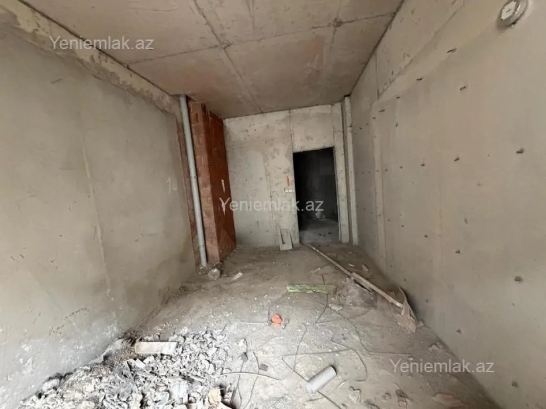 Satılır 3 otaqlı yeni tikili 130 m²