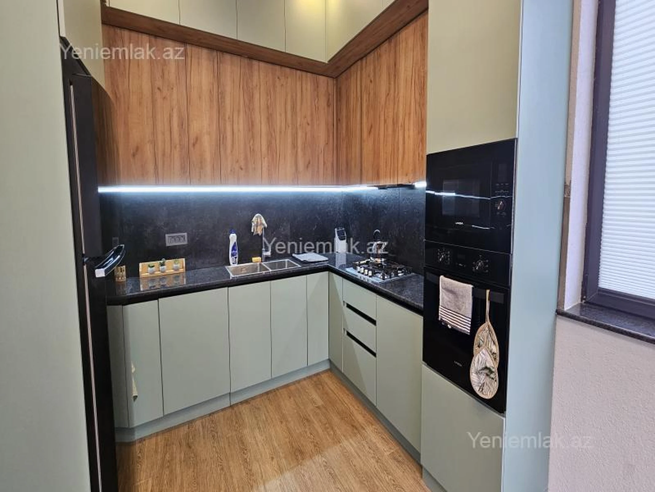 Satılır 3 otaqlı həyət evi 180 m²