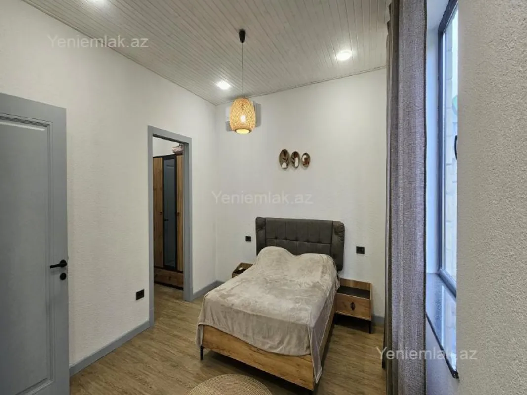 Satılır 3 otaqlı həyət evi 180 m²