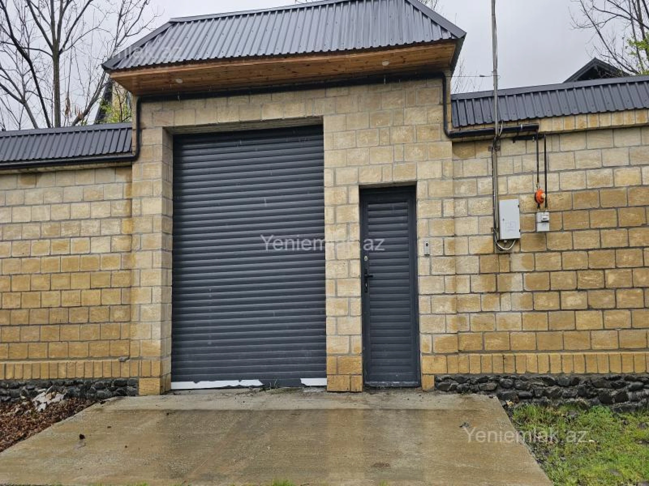 Satılır 3 otaqlı həyət evi 180 m²