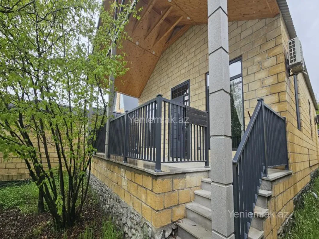 Satılır 3 otaqlı həyət evi 180 m²