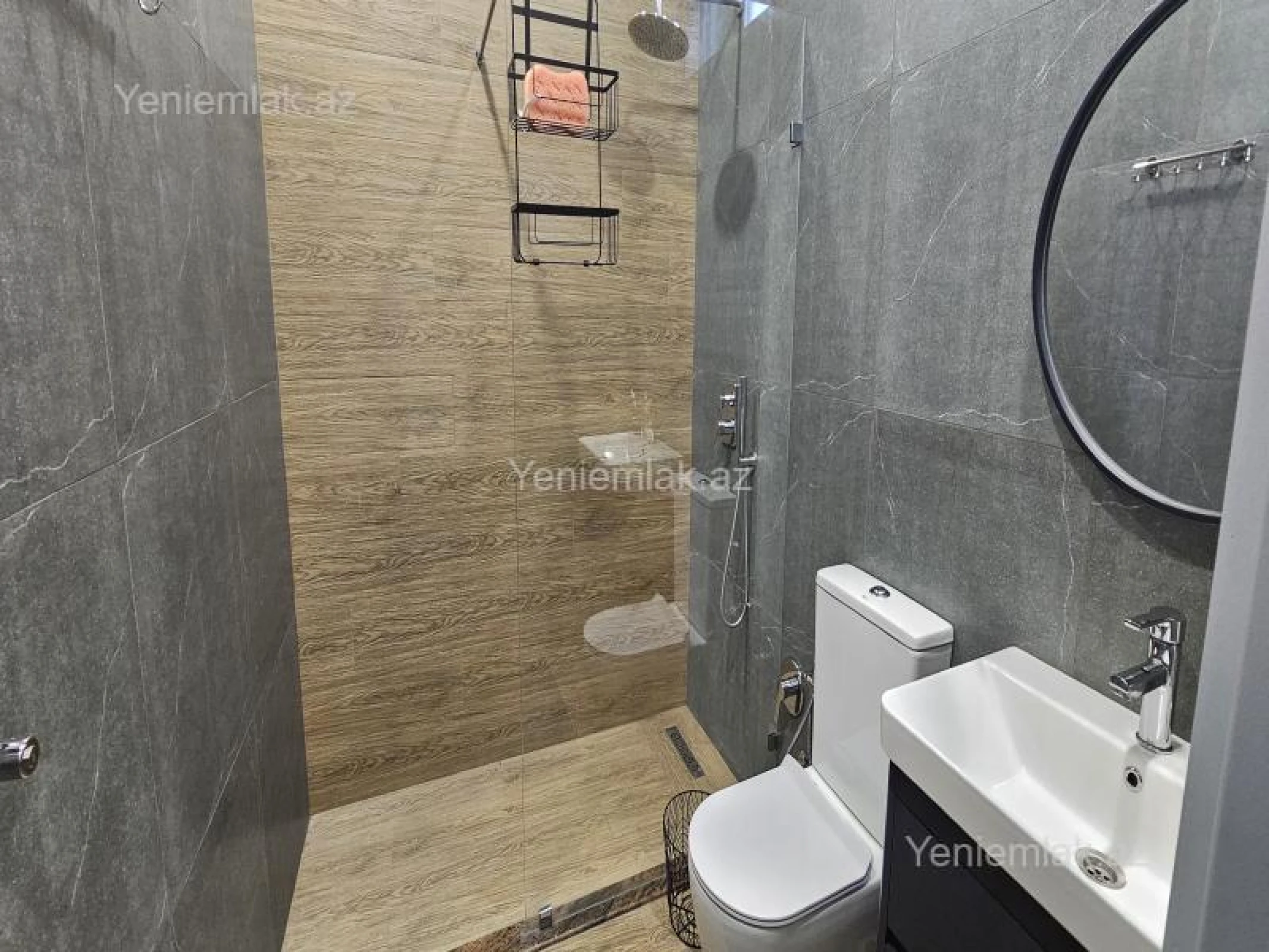 Satılır 3 otaqlı həyət evi 180 m²