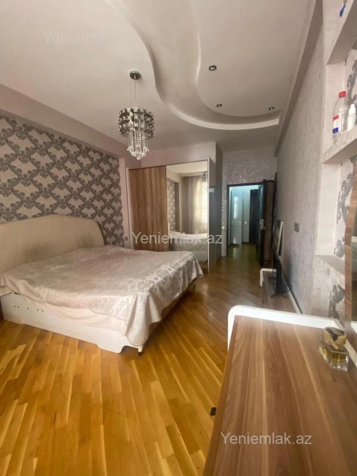 Satılır 3 otaqlı yeni tikili 98 m²