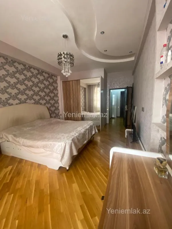 Satılır 3 otaqlı yeni tikili 98 m²