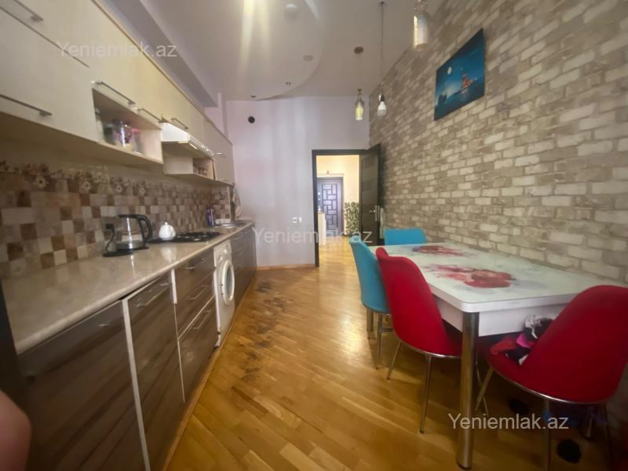 Satılır 3 otaqlı yeni tikili 98 m²