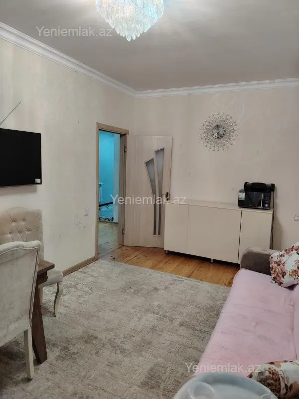Satılır 3 otaqlı yeni tikili 70 m²