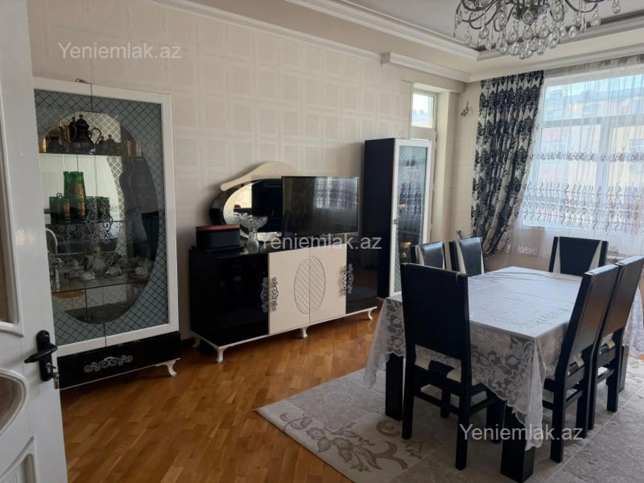 Satılır 3 otaqlı yeni tikili 115 m²