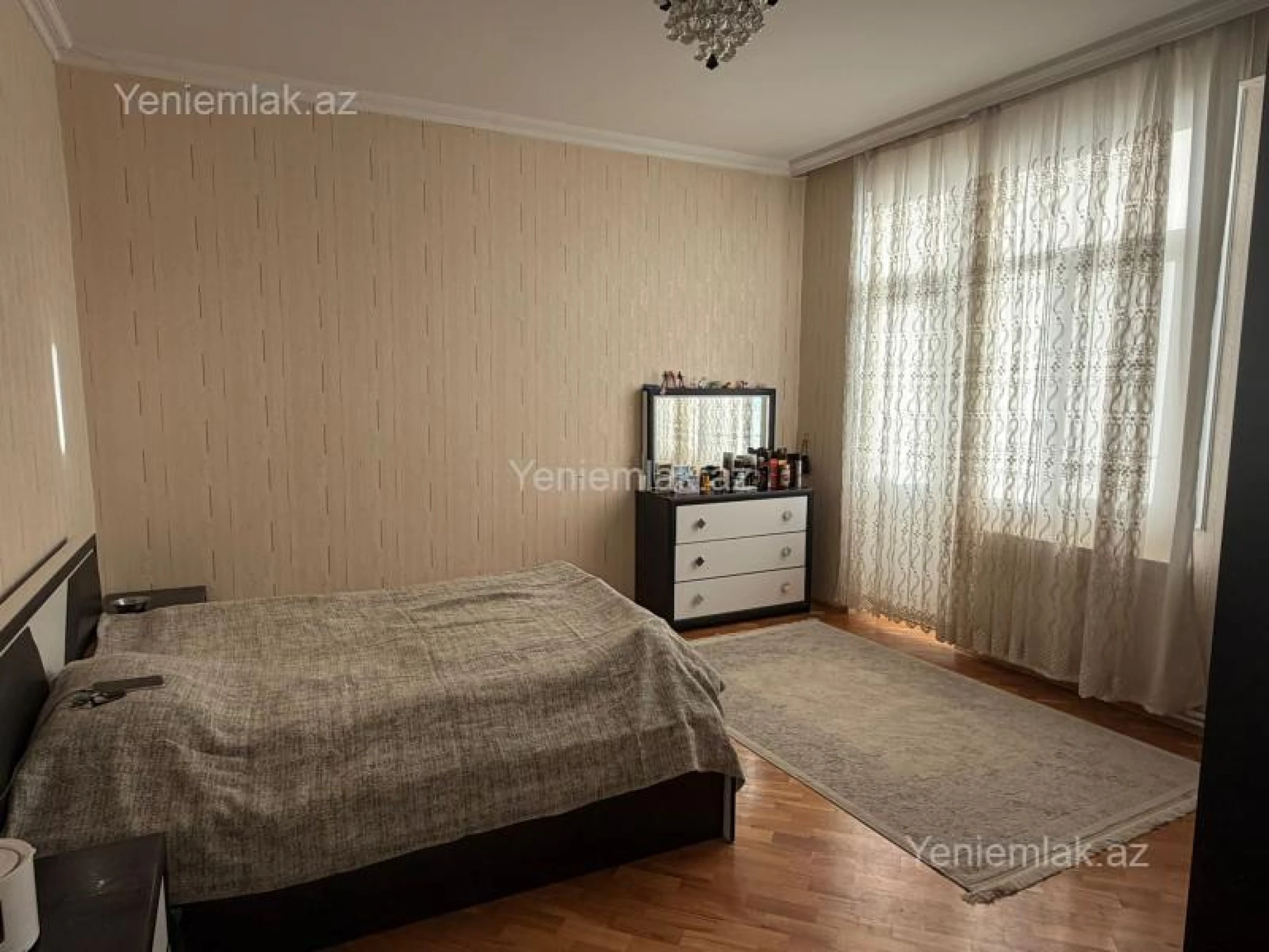 Satılır 3 otaqlı yeni tikili 115 m²