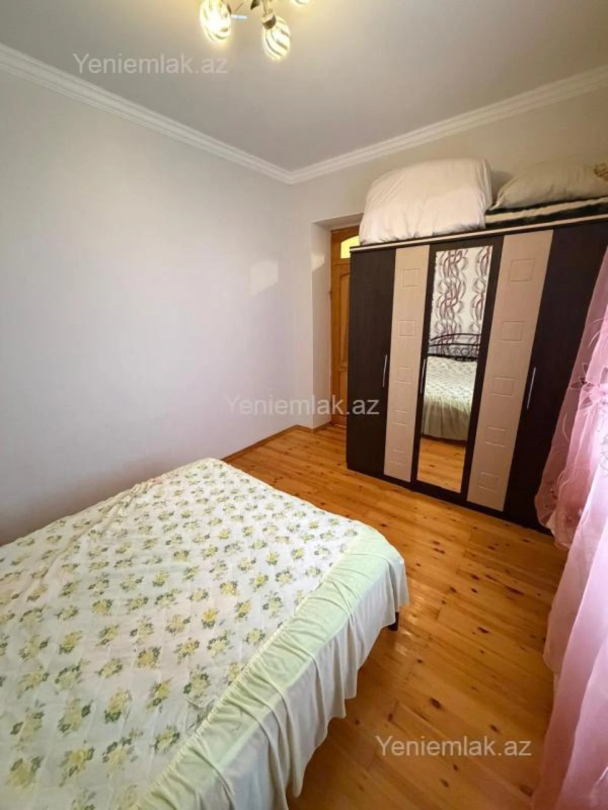 Satılır 4 otaqlı həyət evi 200 m²