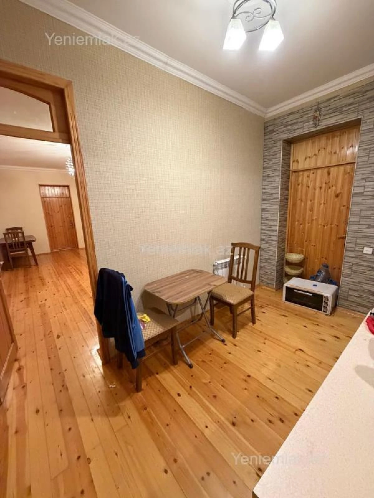 Satılır 4 otaqlı həyət evi 200 m²