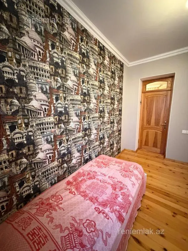 Satılır 4 otaqlı həyət evi 200 m²