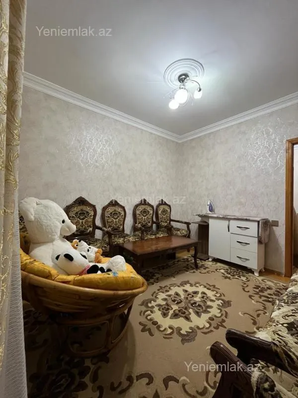 Satılır 5 otaqlı köhnə tikili 110 m²