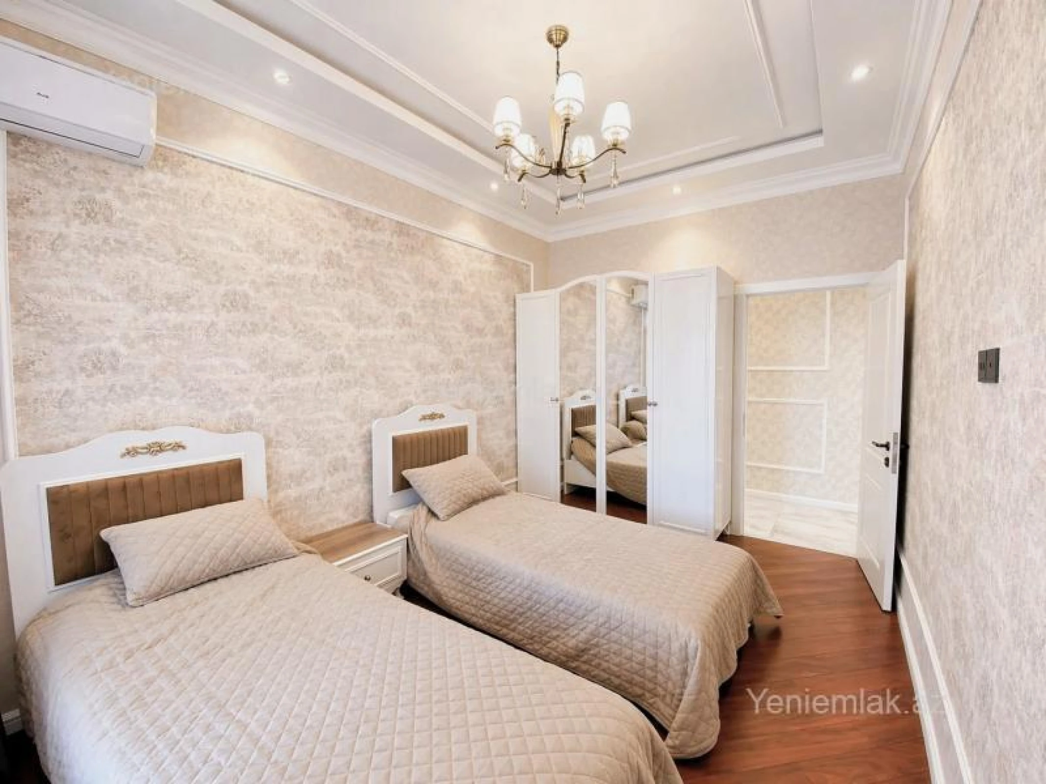 Satılır 3 otaqlı yeni tikili 120 m²