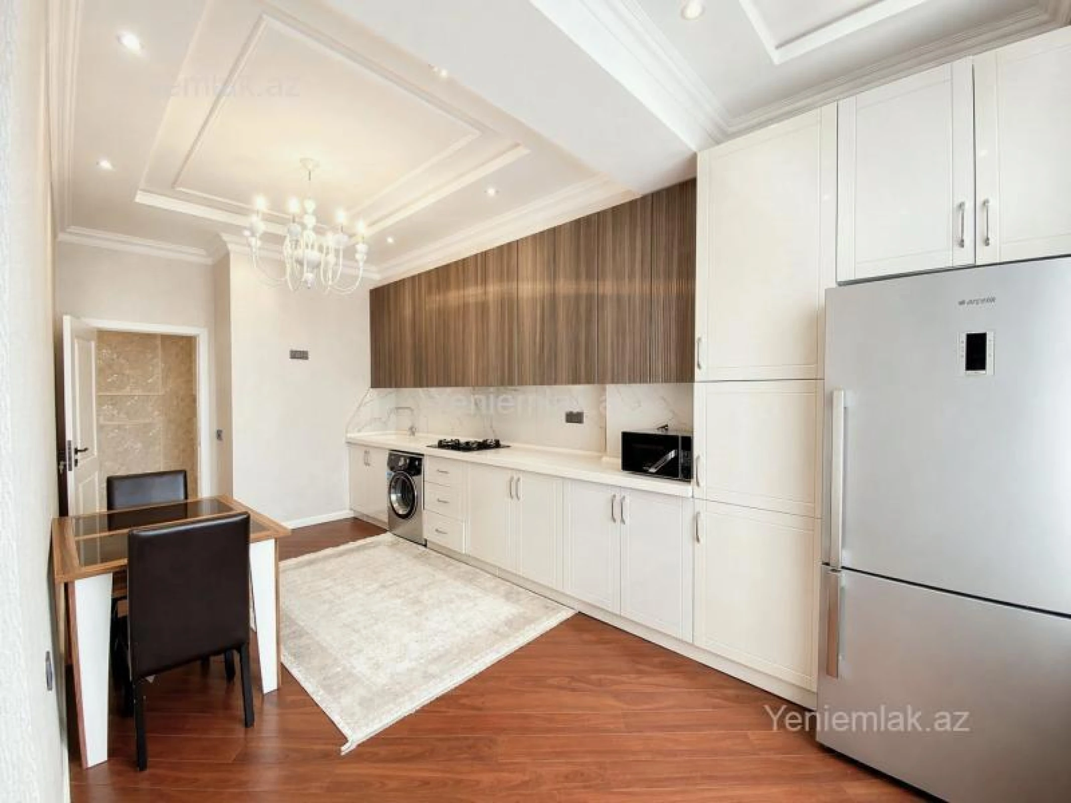 Satılır 3 otaqlı yeni tikili 120 m²