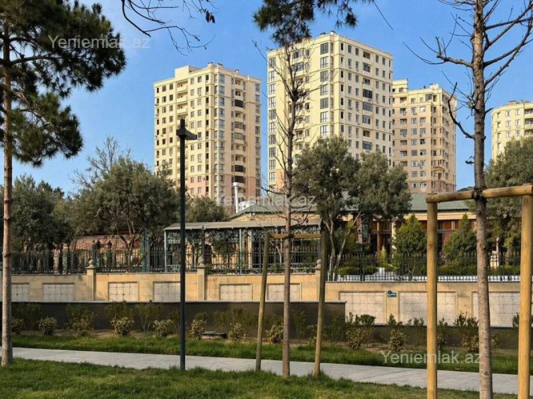 Satılır 3 otaqlı yeni tikili 120 m²