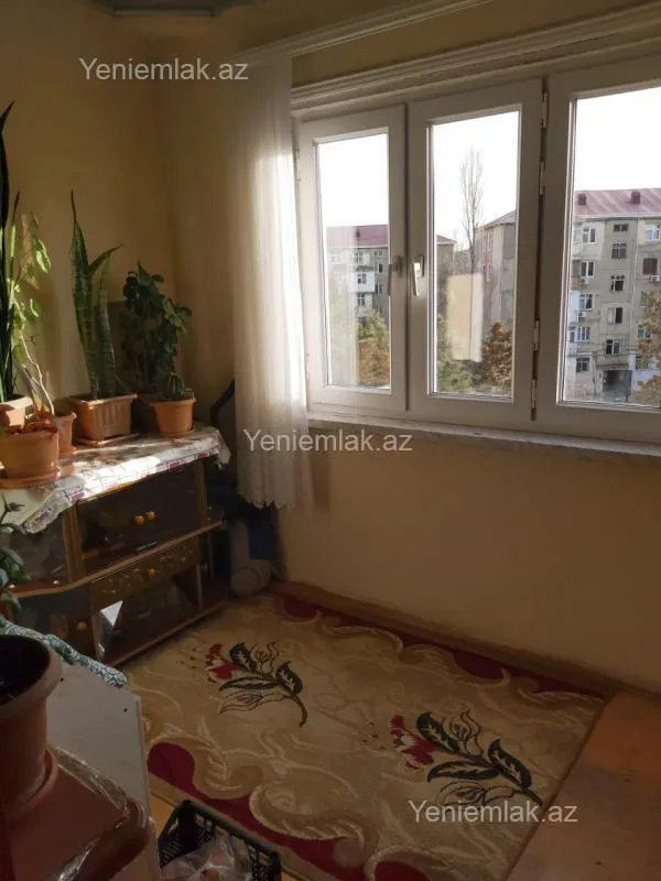 Satılır 2 otaqlı köhnə tikili 46 m²