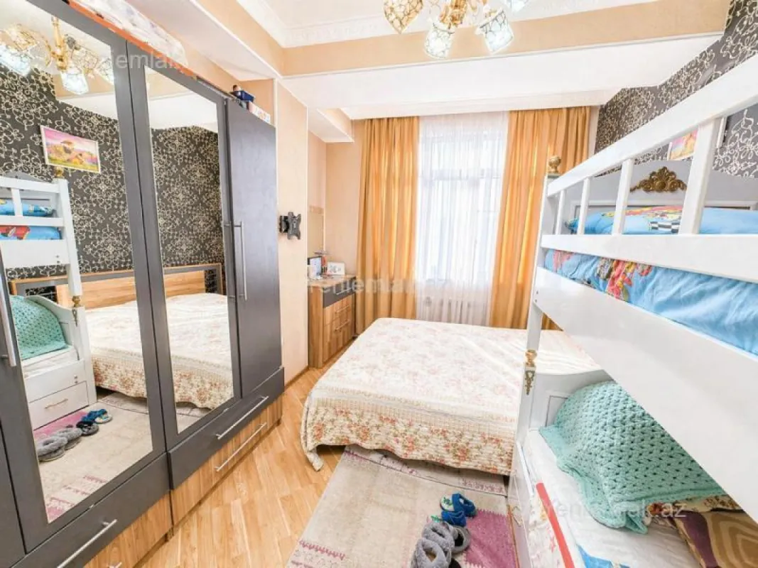 Satılır 2 otaqlı yeni tikili 65 m²
