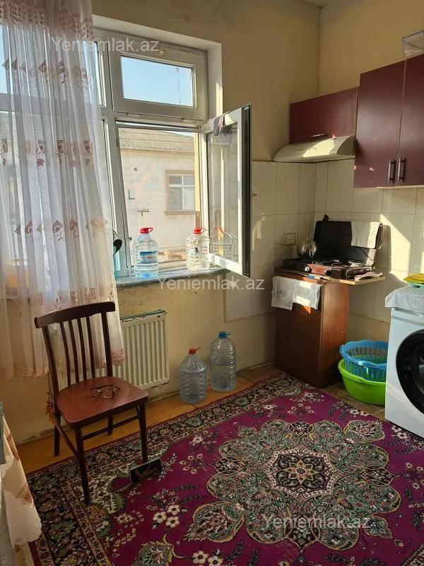 Satılır 2 otaqlı köhnə tikili 57 m²
