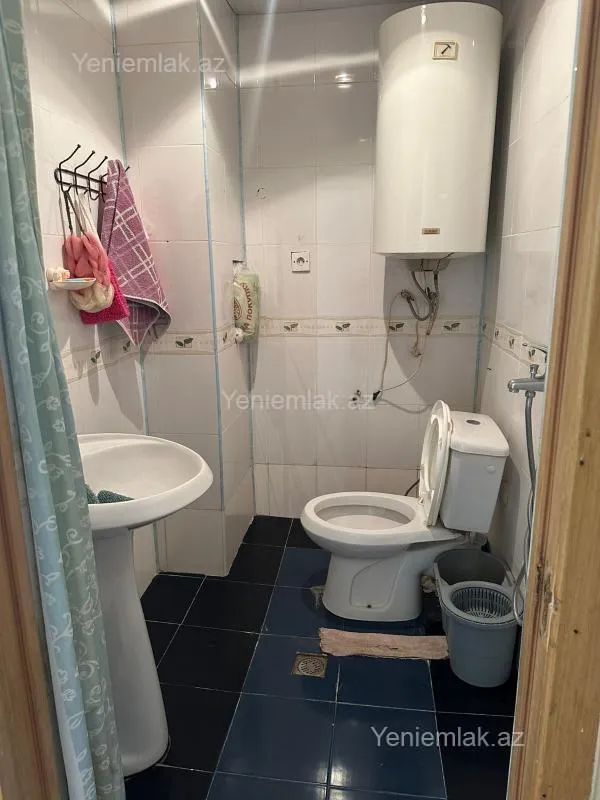 Satılır 2 otaqlı köhnə tikili 57 m²