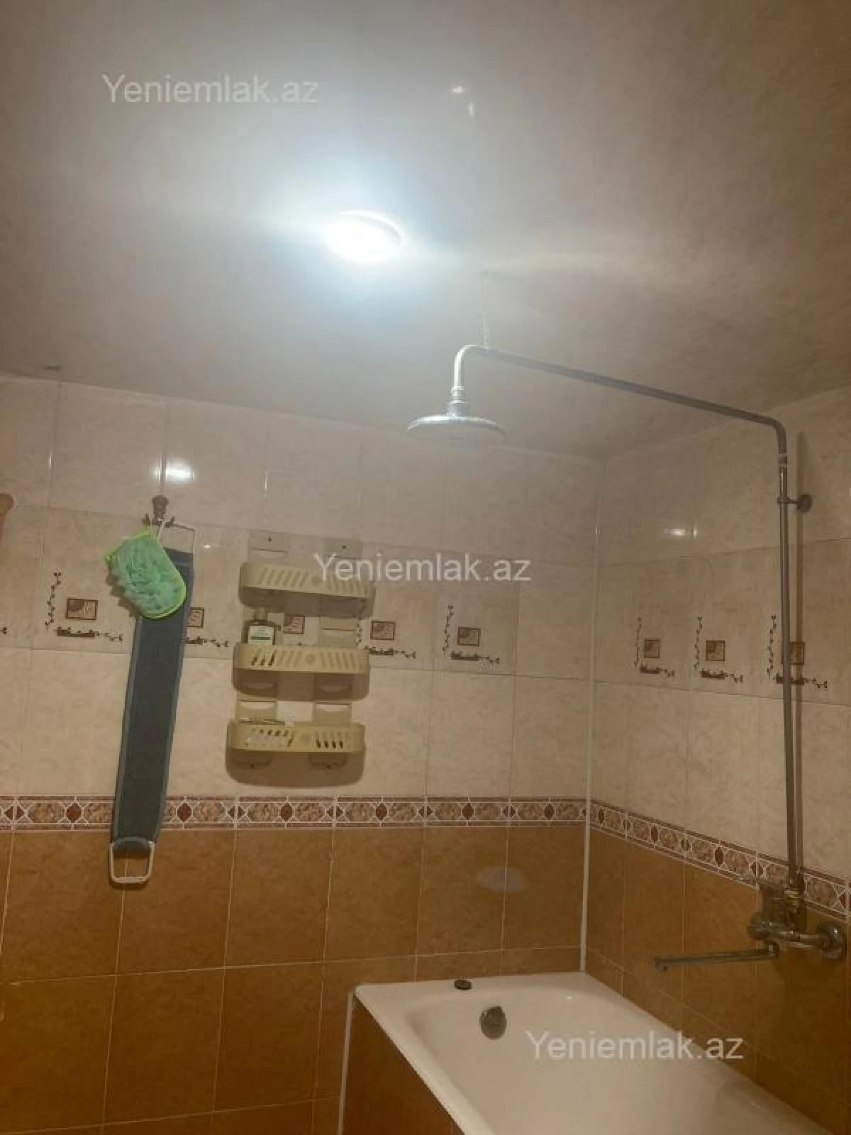 Satılır 6 otaqlı həyət evi 200 m²