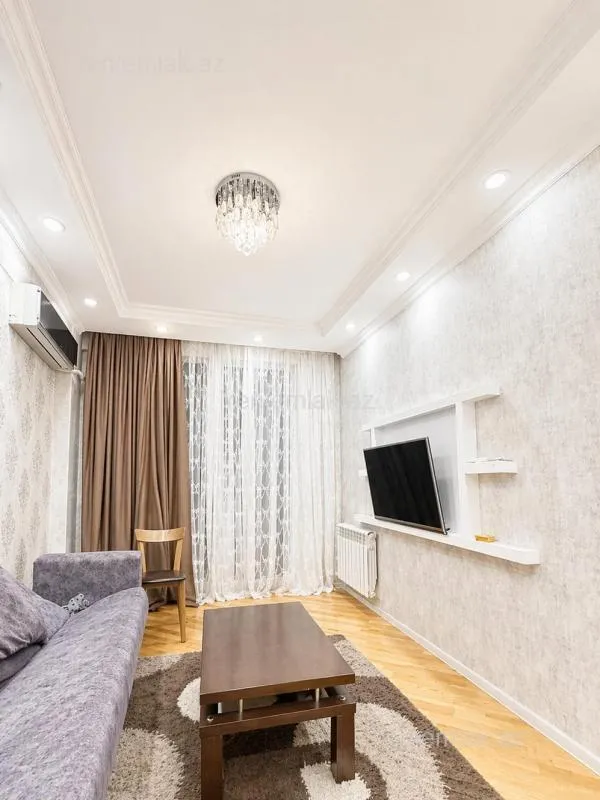 Satılır 2 otaqlı yeni tikili 65 m²
