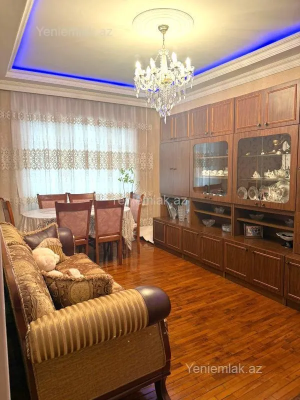 Satılır 4 otaqlı yeni tikili 120 m²