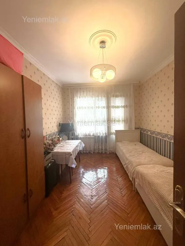 Satılır 4 otaqlı yeni tikili 120 m²