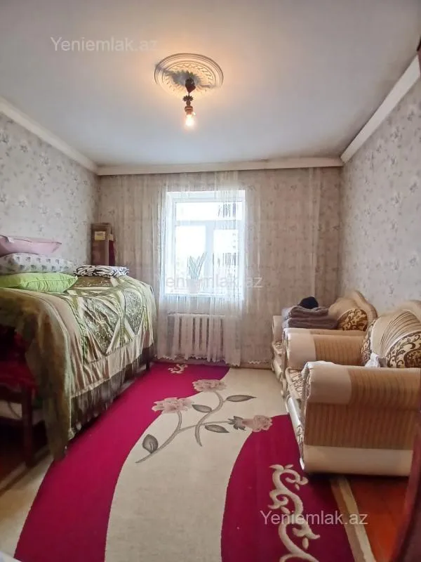 Satılır 2 otaqlı köhnə tikili 60 m²