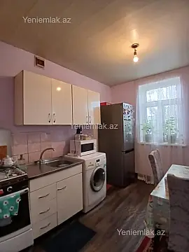 Satılır 2 otaqlı köhnə tikili 60 m²