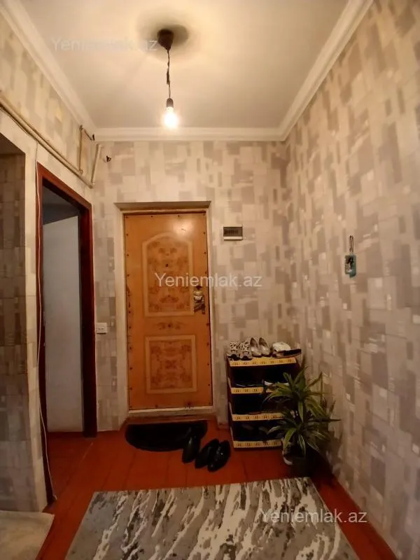 Satılır 2 otaqlı köhnə tikili 60 m²