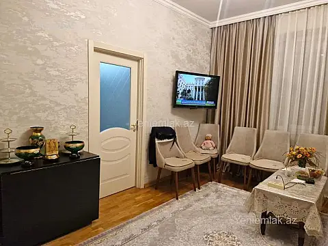 Satılır 3 otaqlı yeni tikili 75 m²