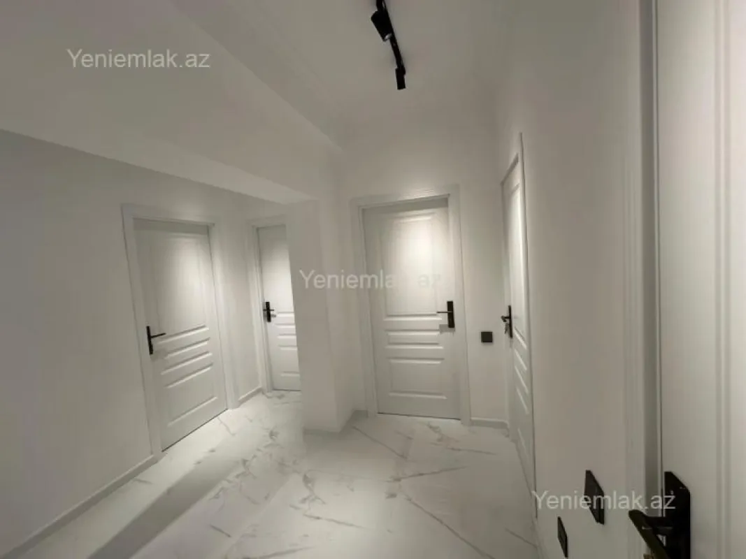 Satılır 2 otaqlı yeni tikili 100 m²