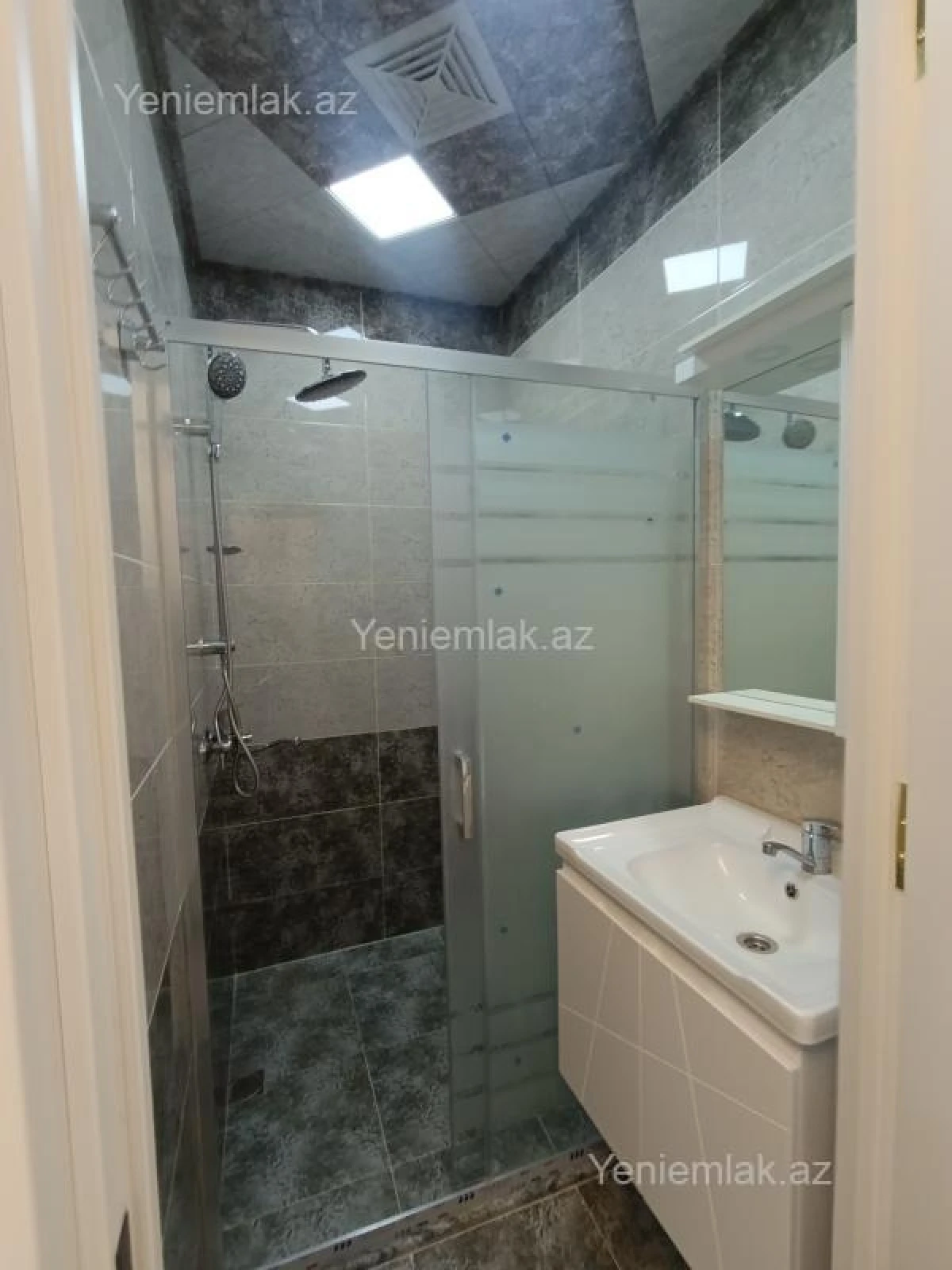 Satılır 3 otaqlı köhnə tikili 71 m²