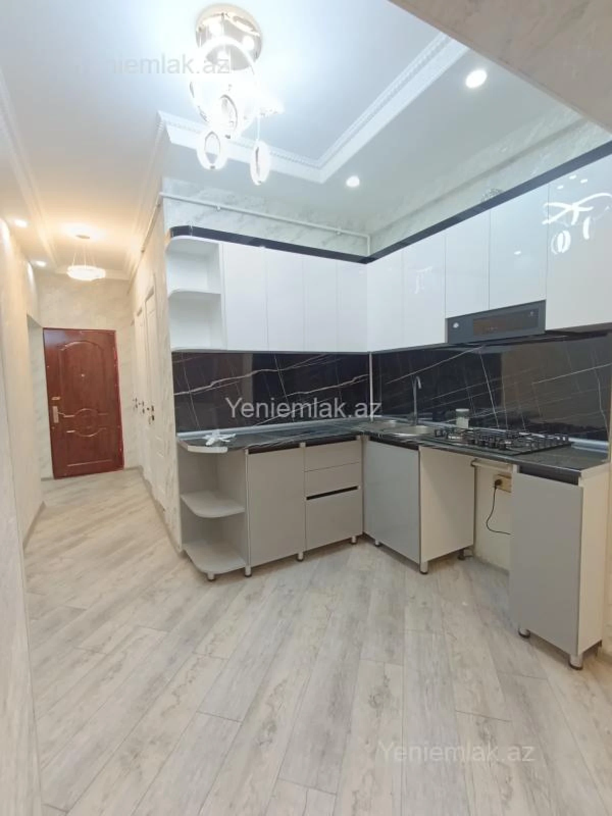 Satılır 3 otaqlı köhnə tikili 71 m²