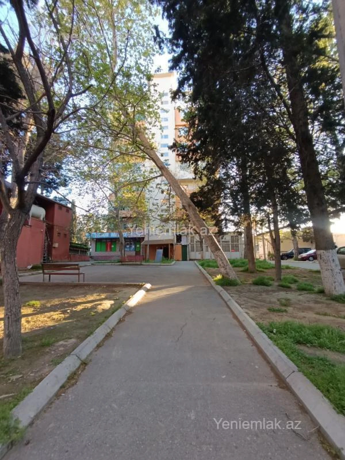 Satılır 3 otaqlı köhnə tikili 71 m²