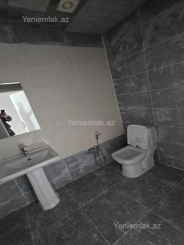 Satılır 2 otaqlı yeni tikili 60 m²