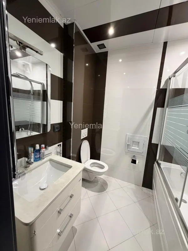 Satılır 4 otaqlı yeni tikili 153 m²