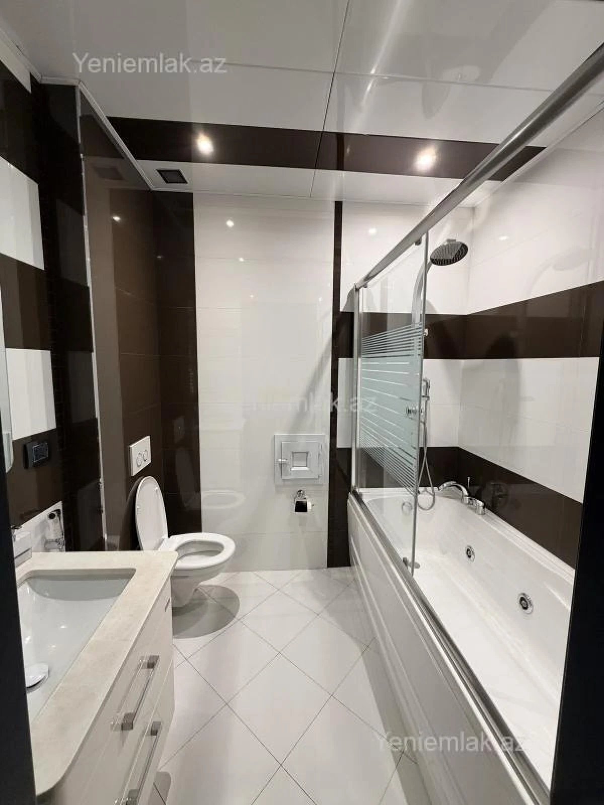 Satılır 4 otaqlı yeni tikili 153 m²