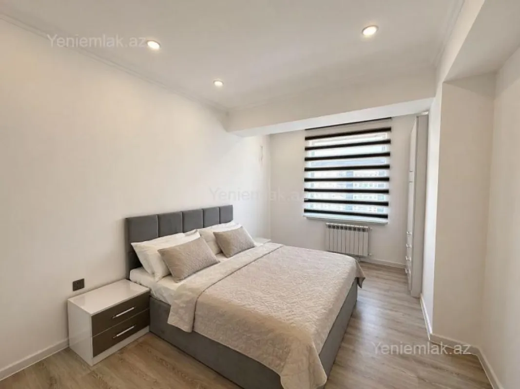 Satılır 2 otaqlı yeni tikili 101 m²