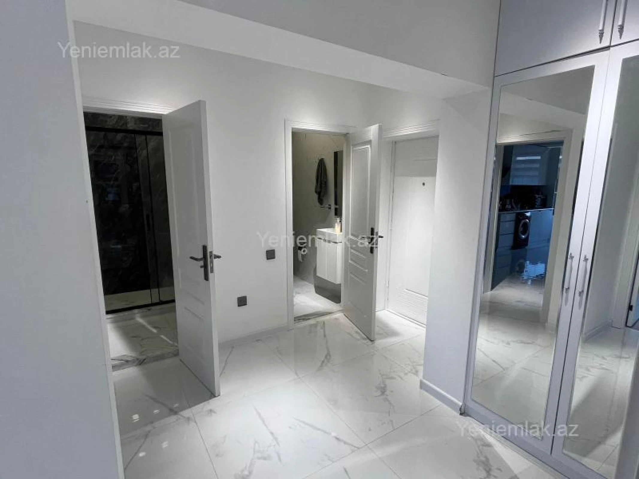 Satılır 2 otaqlı yeni tikili 101 m²