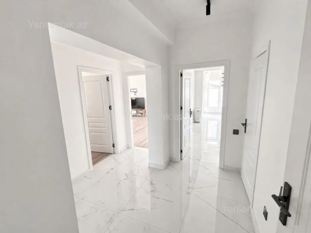 Satılır 2 otaqlı yeni tikili 101 m²