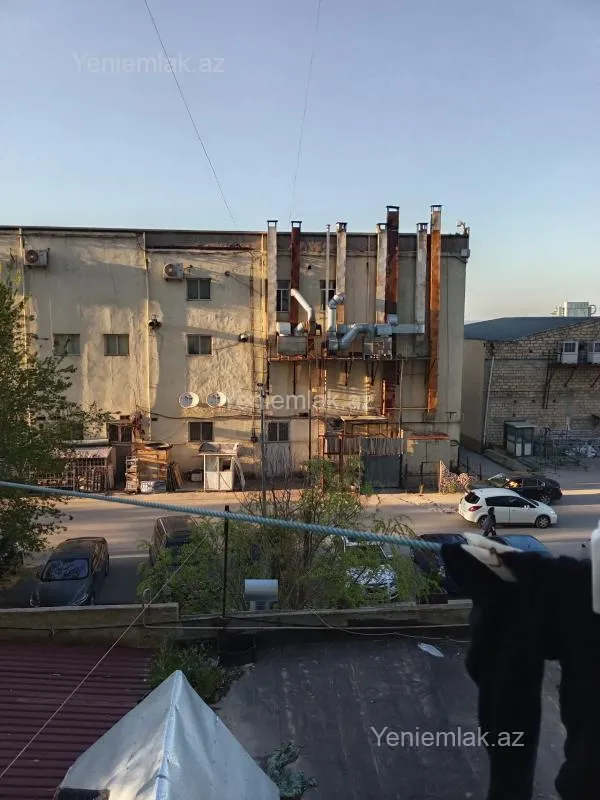 Satılır 4 otaqlı köhnə tikili 88 m²