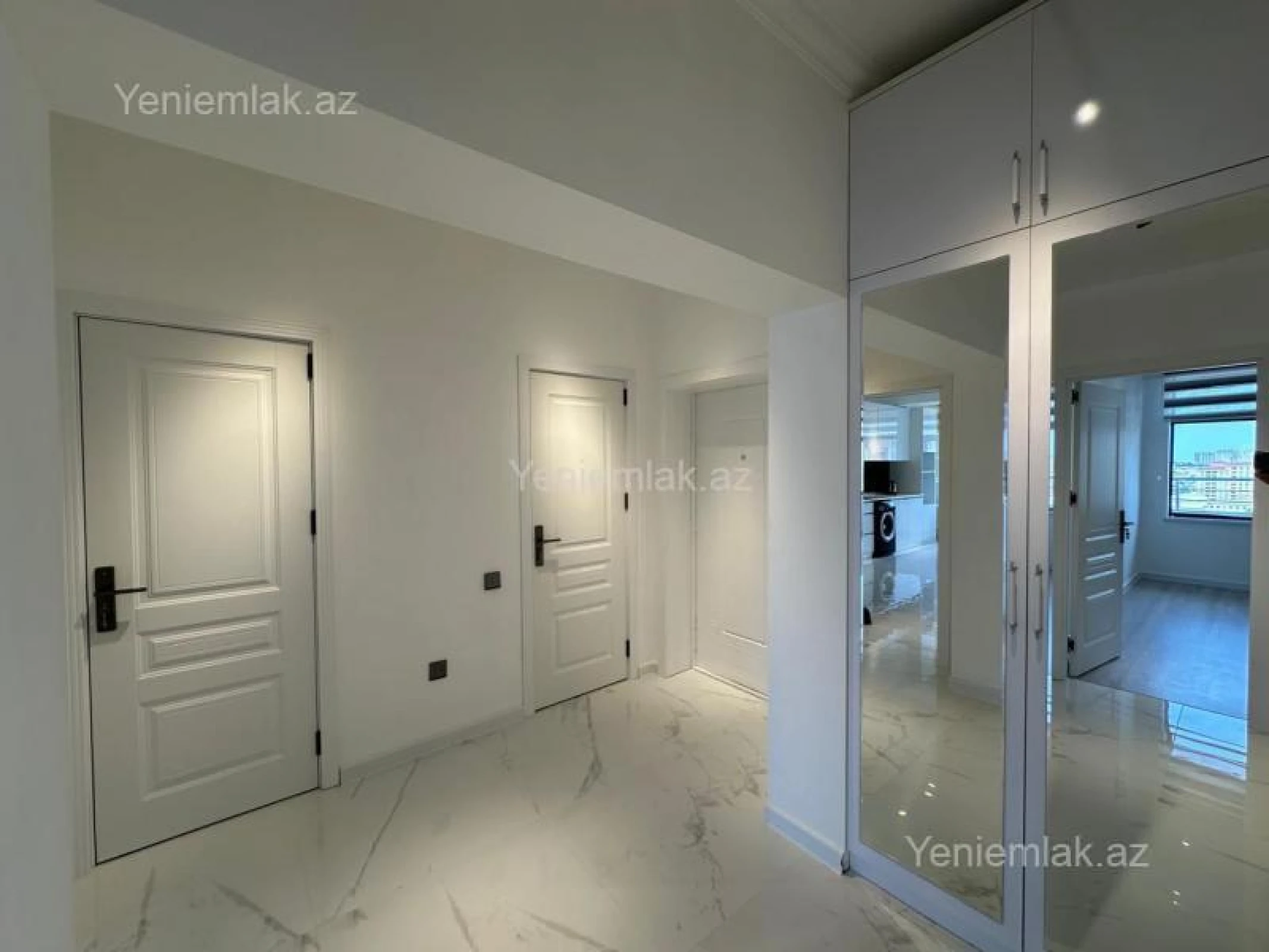 Satılır 2 otaqlı yeni tikili 100 m²