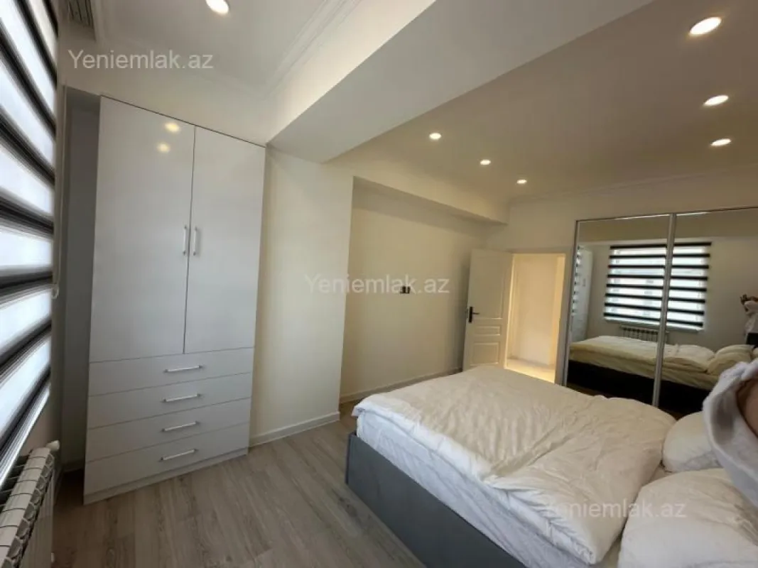 Satılır 2 otaqlı yeni tikili 100 m²