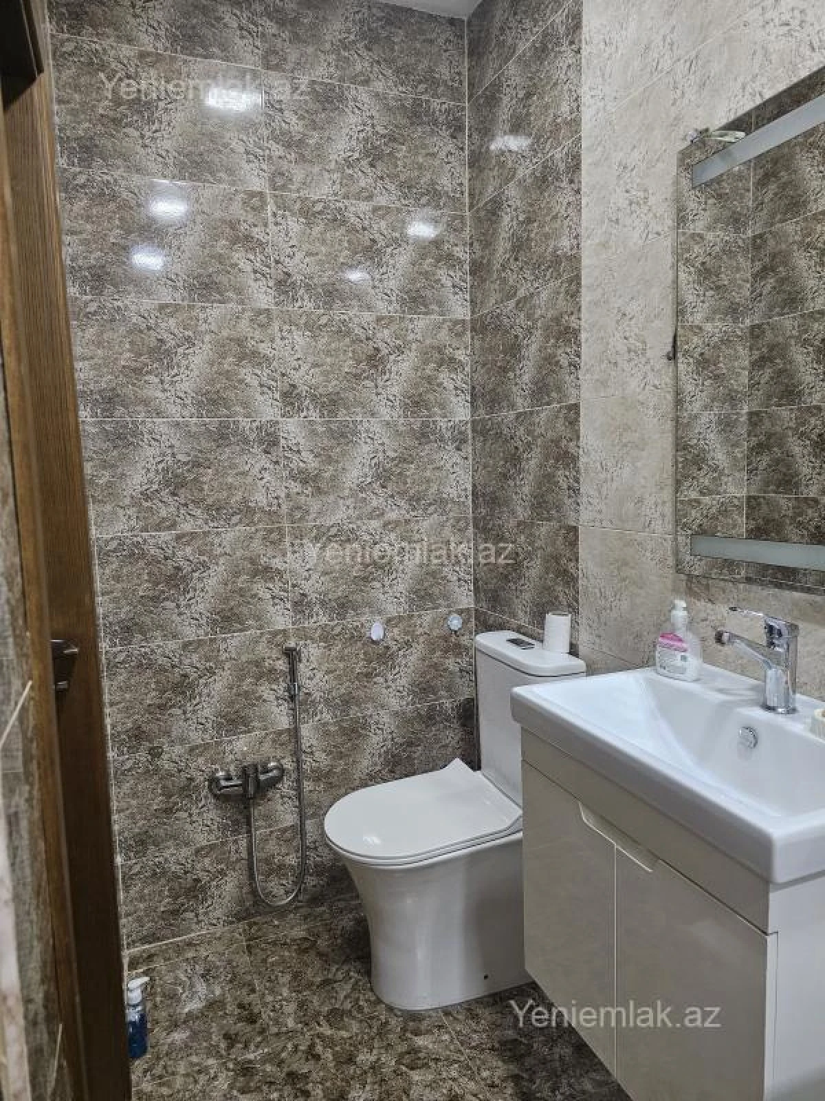 Satılır 3 otaqlı yeni tikili 94 m²