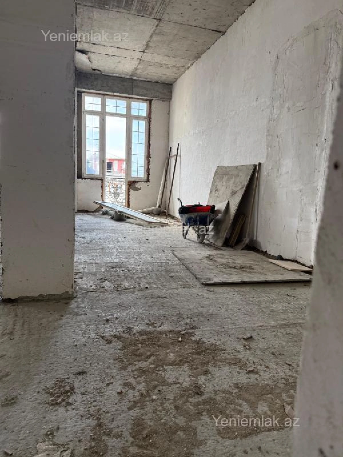 Satılır 4 otaqlı yeni tikili 150 m²
